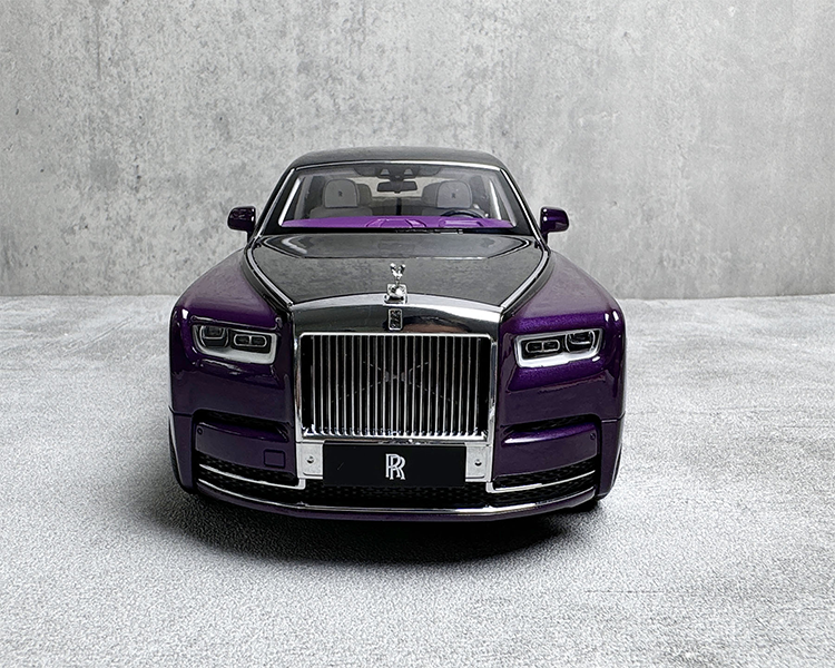 Limited collection of the original eight generations of Rolls-Royce Phantom car model 1:18 alloy car model gifts