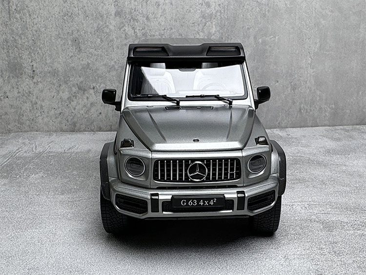 Iscale original Mercedes Benz G63 4X4 AMG Mercedes Benz G-Class 1:18 alloy car model