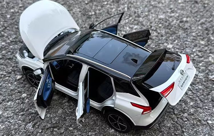 Original factory 1:18 Nissan QASHQAI 2023 SUV alloy car model