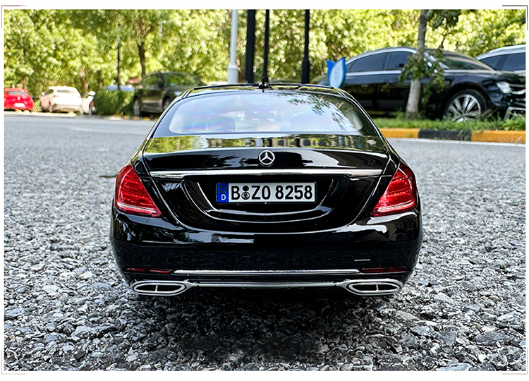 Mercedes Benz S650 Maybach S-Class Luxury Sedan 2019 Black 1:18 Alloy Model