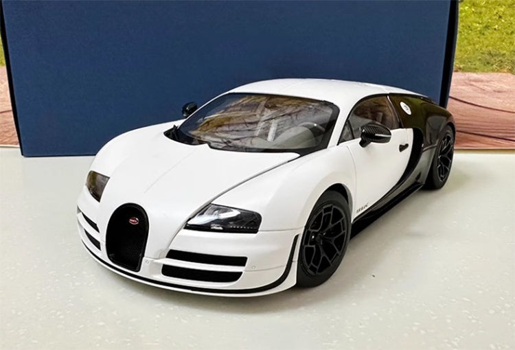 AUTOART 1/18 Bugatti Veyron Panda Super car Alloy Car Model