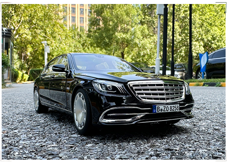 Mercedes Benz S650 Maybach S-Class Luxury Sedan 2019 Black 1:18 Alloy Model