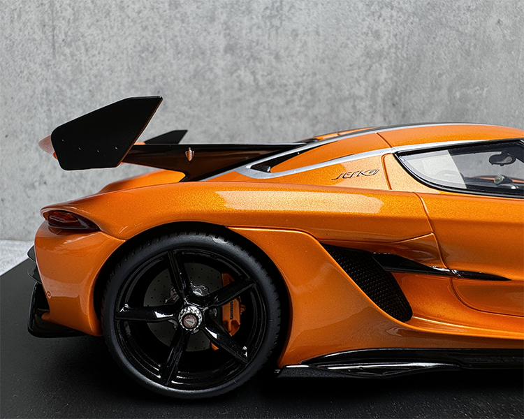 Koenigsegg JESKO supercar orange 1:18 resin car model GT898