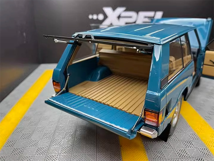 1: 18 AlmostReal Range Rover 1970 first generation Range Rover alloy SUV off-road vehicle model