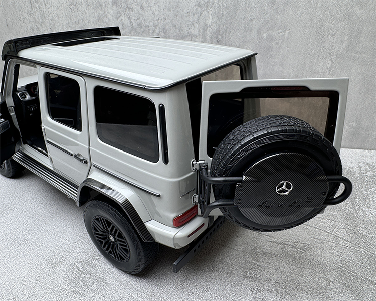 AR Almost real 1/18 Mercedes-Benz G63 4*4 off-road vehicle simulation alloy car models