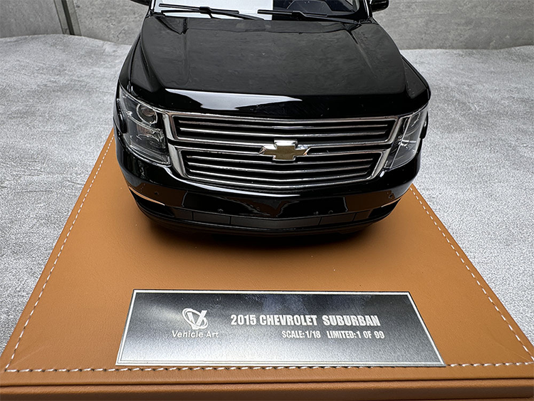 Chevrolet Suburban Black 2015 GOC&Vehicle Ar Co branded Resin Car Model 1:18