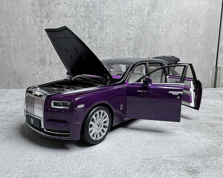 Limited collection of the original eight generations of Rolls-Royce Phantom car model 1:18 alloy car model gifts