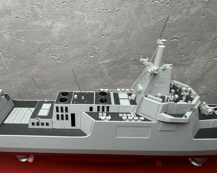 Destroyer 1/300 warship airship model missile collection aircraft carrier model