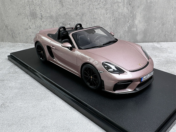 GT Spirit Porsche 718 SPYDER PORCHE Limited Edition Simulation Car Model Ice Plum Powder 1:18 Collection