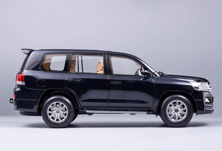 Kengfei Original Factory 1:18 Toyota Land Cruiser LC200 Land Cruiser Alloy Simulation Car Model