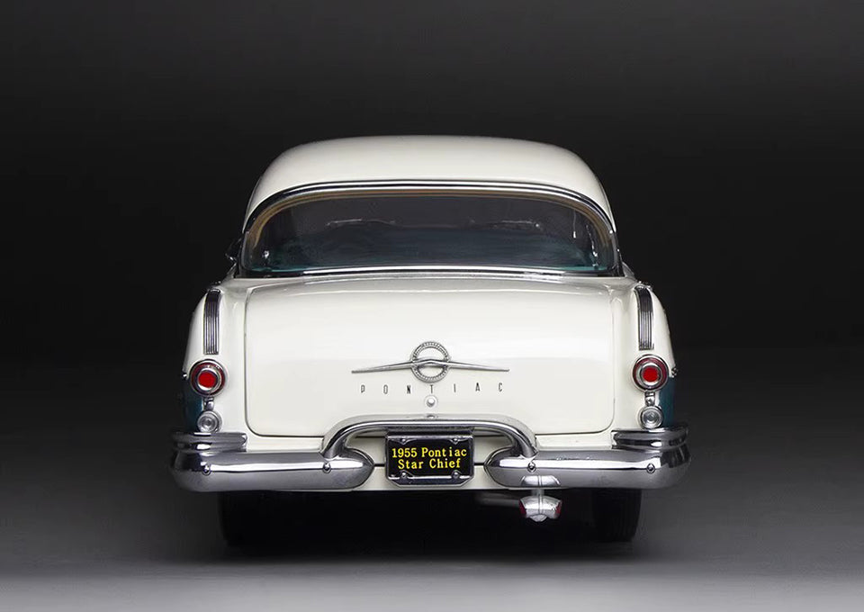 SunStar Bonneville 1/18 Alloy Car Model 1955 Pontiac