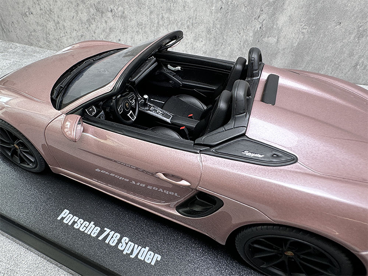 GT Spirit Porsche 718 SPYDER PORCHE Limited Edition Simulation Car Model Ice Plum Powder 1:18 Collection