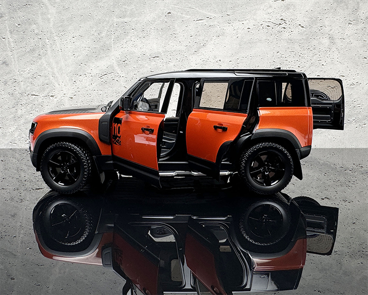 AR 1:18 New Land Rover Defender 110 Kit Edition 2020 Diecast Car Model Orange & Black Commemorative Edition