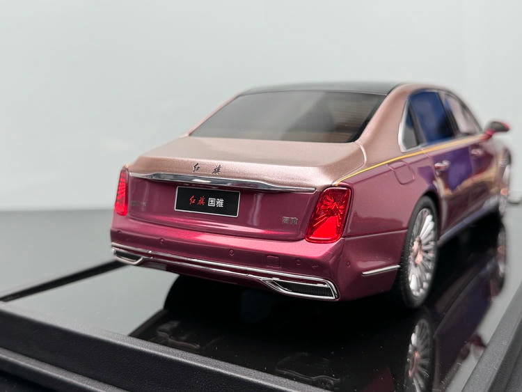 Hongqi Guoya Sedan 1/18 Resin Simulation Car Model Limited Edition Hardcover Edition