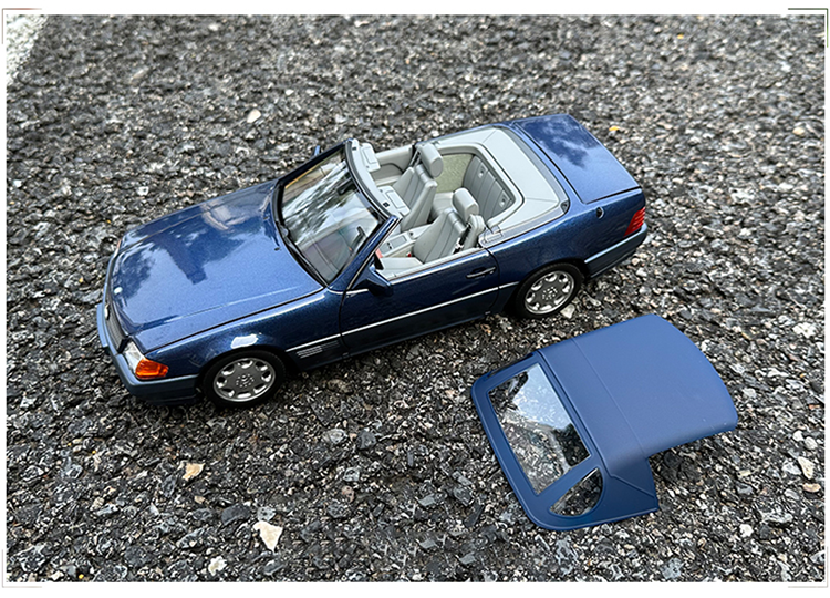 1989 vintage convertible 1:18 Mercedes Benz SL500 dark blue