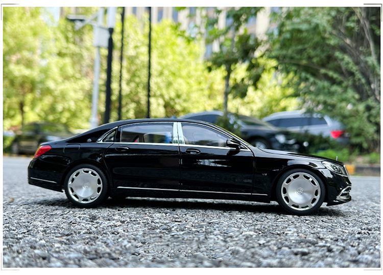 Mercedes Benz S650 Maybach S-Class Luxury Sedan 2019 Black 1:18 Alloy Model