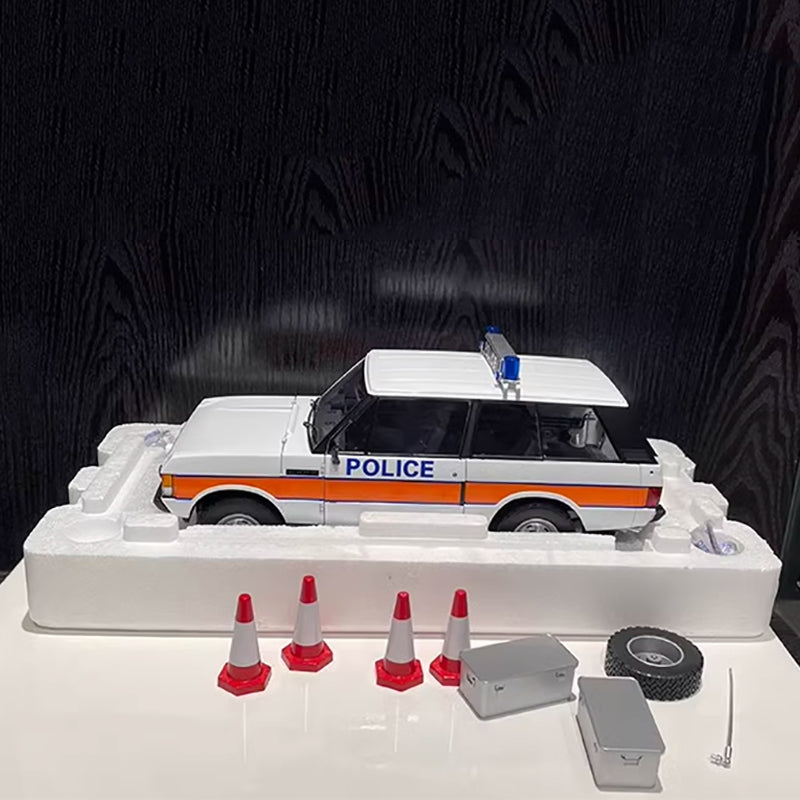 First generation Range Rover police car 1/18 AR ALMOST REAL alloy simulation car model