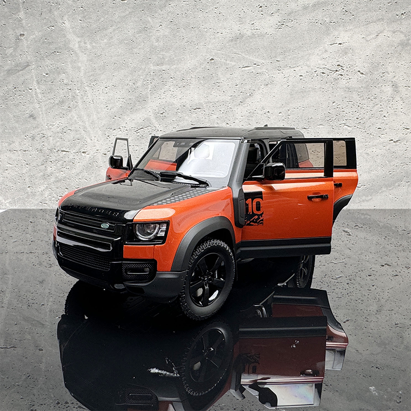 AR 1:18 New Land Rover Defender 110 Kit Edition 2020 Diecast Car Model Orange & Black Commemorative Edition