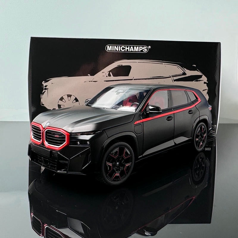 MINICHAMPS 1/18 BMW XM 2023 Alloy Full Open Model Car