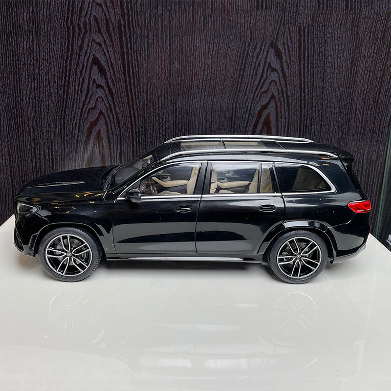 Mercedes Benz GLS AMG SUV X167 Black 1:18 Alloy Car Model Gift Collection Ornament