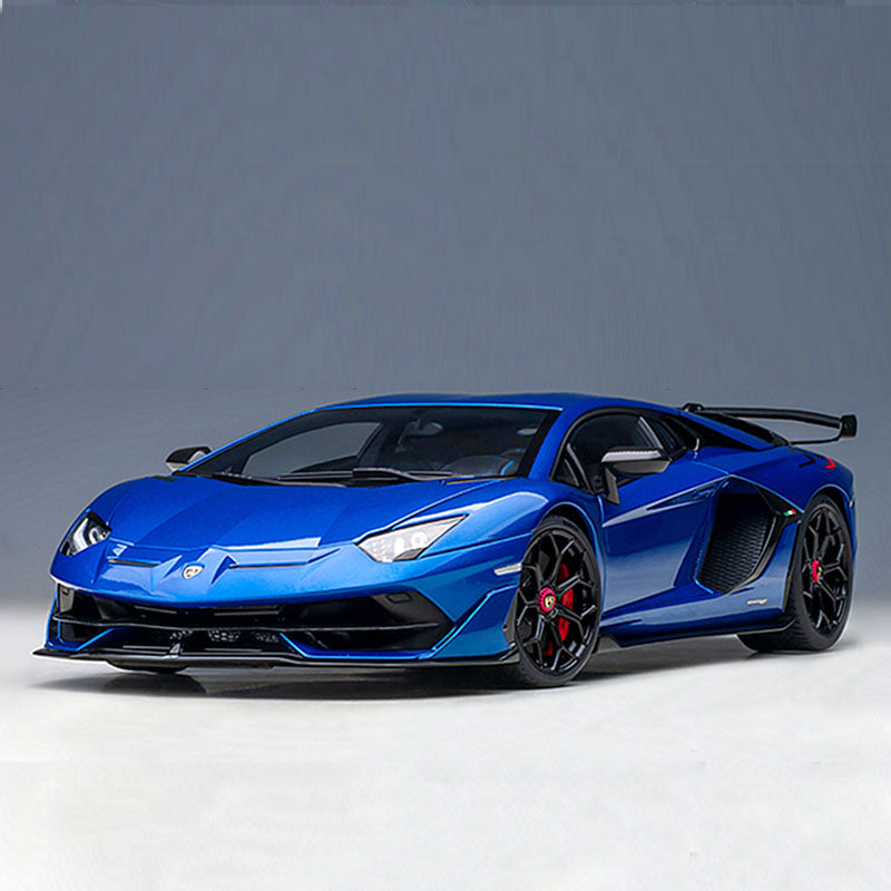 AUTOart 1:18 Lamborghini Avendador SVJ car model