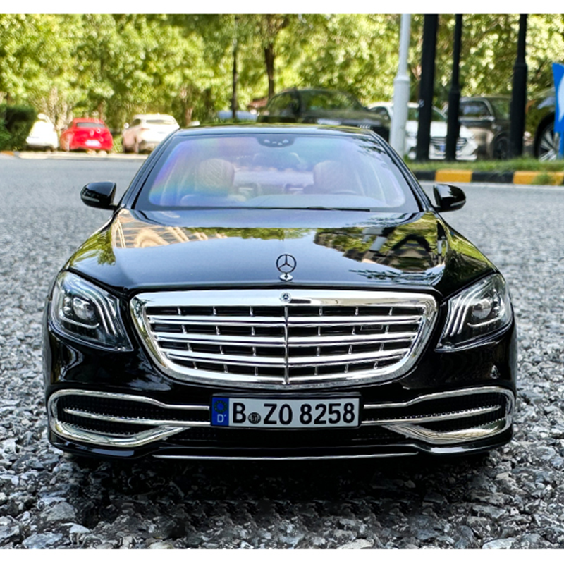 Mercedes Benz S650 Maybach S-Class Luxury Sedan 2019 Black 1:18 Alloy Model