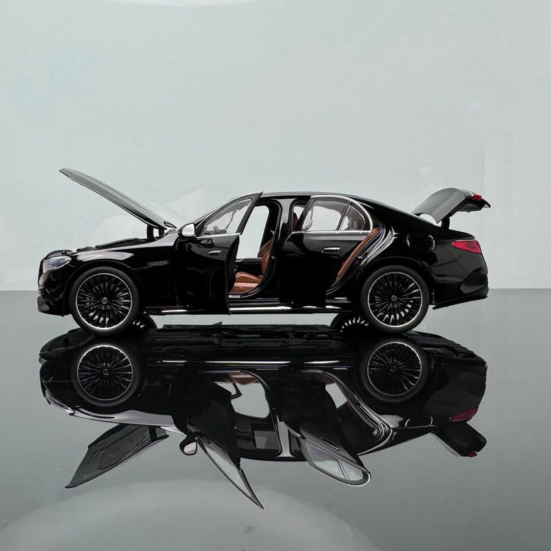 benz E450 diecast modl car model black E  class