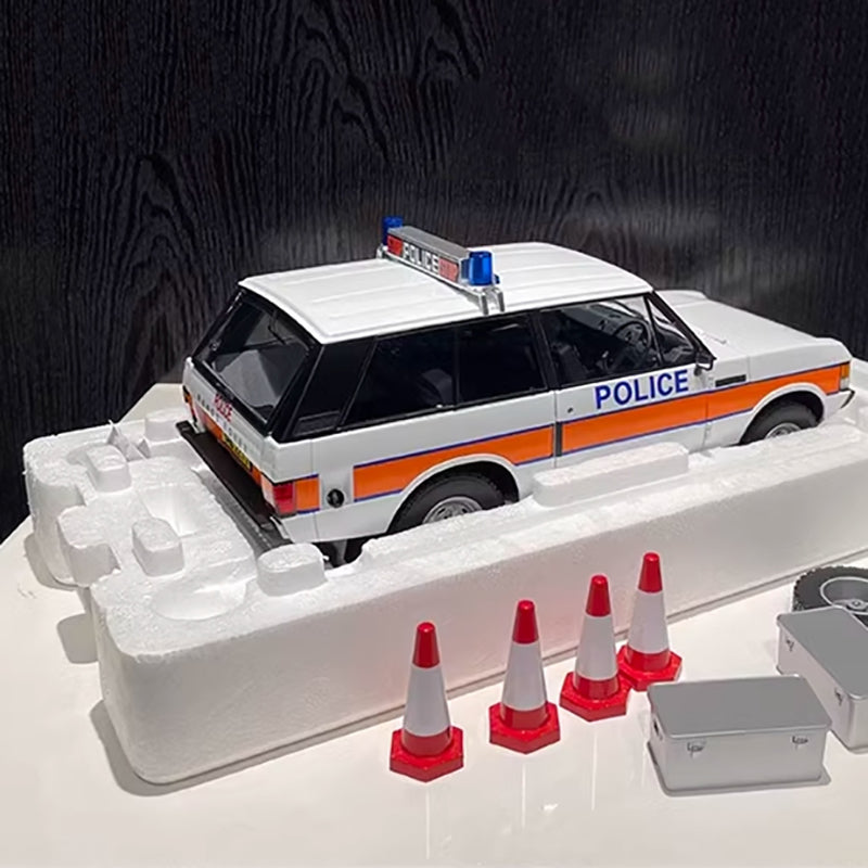 First generation Range Rover police car 1/18 AR ALMOST REAL alloy simulation car model