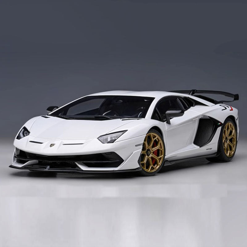 AUTOart 1:18 Lamborghini Avendador SVJ car model