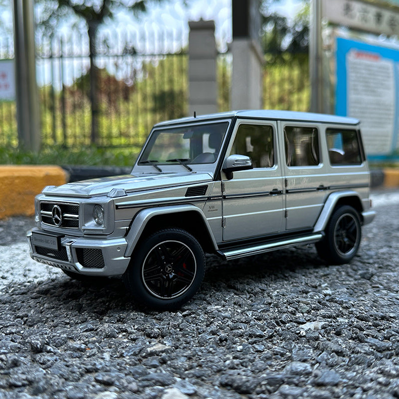 AUTOART 1/18 Mercedes-Benz G63 AMG G63 2017 Car Model