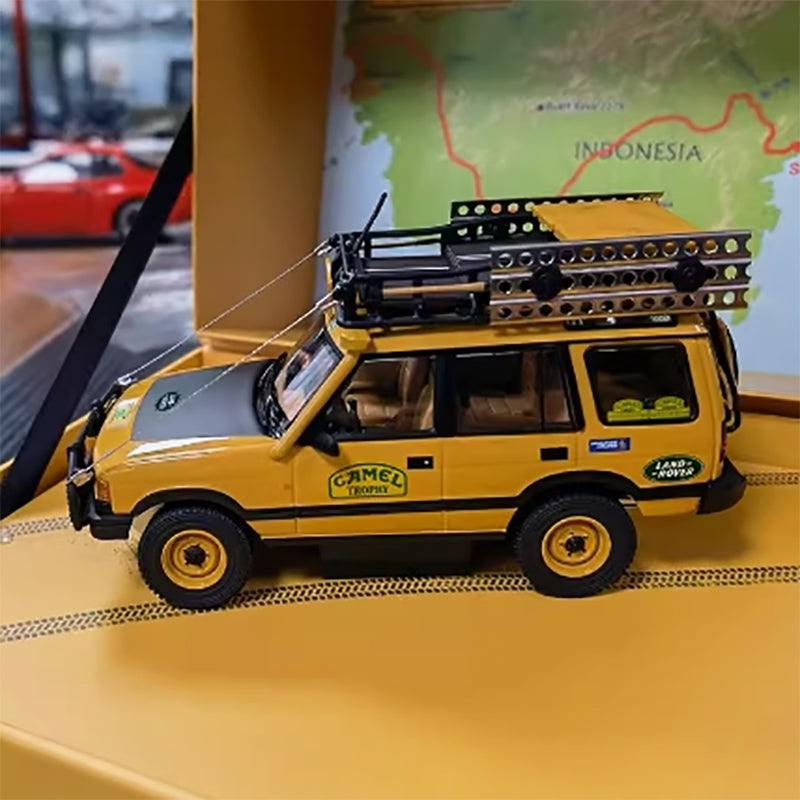 AlmostReal 1:43 Land Rover Discovery First Generation Camel Cup Kalimantan Station Alloy Car Model（410410）