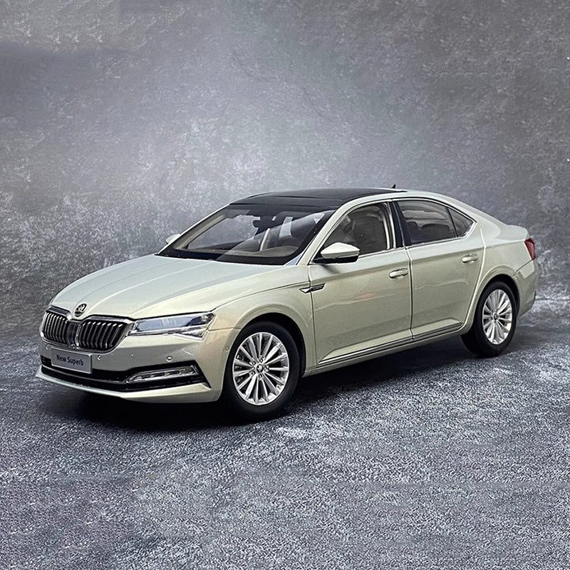 Original Shanghai Volkswagen SKODA SUPERB Alloy 1:18 Car Model