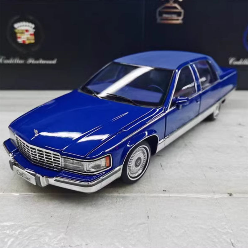 XiaoGuang alloy fully open 1:18 Cadillac Wood car model