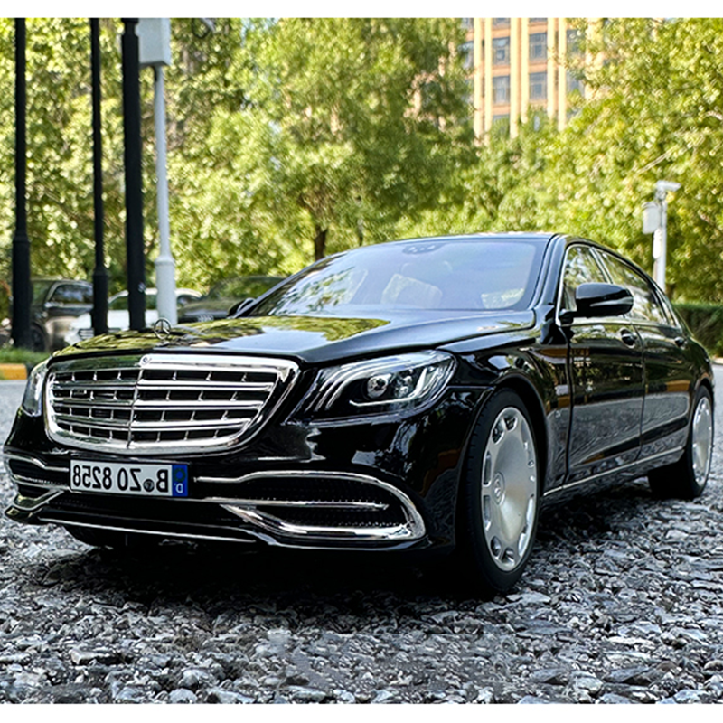 Mercedes Benz S650 Maybach S-Class Luxury Sedan 2019 Black 1:18 Alloy Model