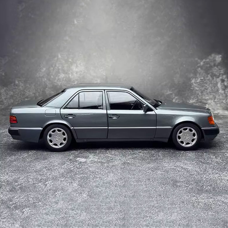 E-Class 1:18 Mercedes Benz 500E W124 AMG Grey Sedan Alloy Fully Open Car Model