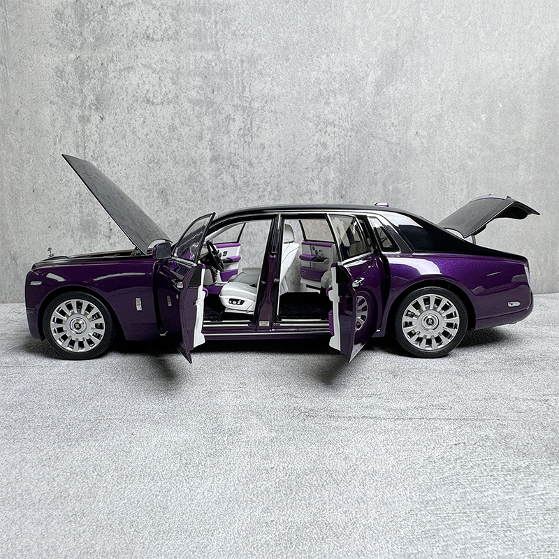 Limited collection of the original eight generations of Rolls-Royce Phantom car model 1:18 alloy car model gifts