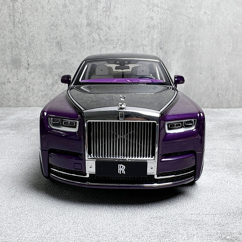 Limited collection of the original eight generations of Rolls-Royce Phantom car model 1:18 alloy car model gifts