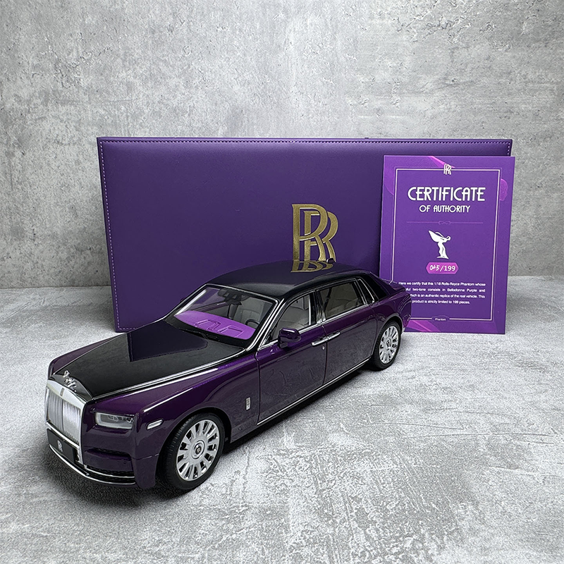 Limited collection of the original eight generations of Rolls-Royce Phantom car model 1:18 alloy car model gifts