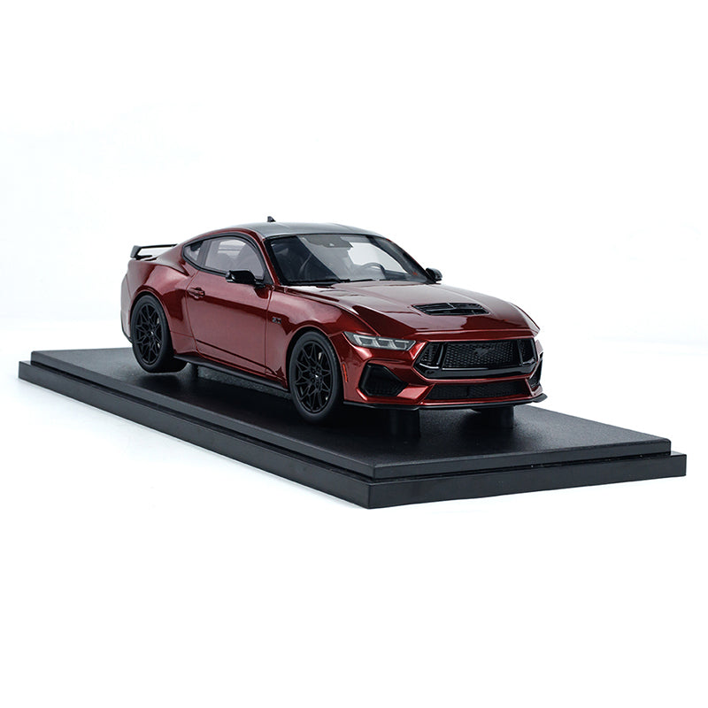 GT Spirit 1:18 Ford Mustang GT 2024 Resin Car Model GT433