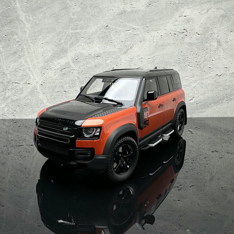 AR 1:18 New Land Rover Defender 110 Kit Edition 2020 Diecast Car Model Orange & Black Commemorative Edition